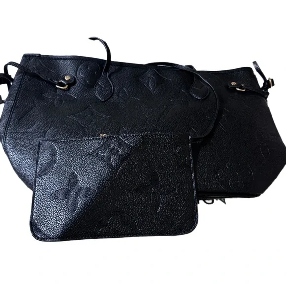 & Other Stories Black Embossed Tote - Picture 5 of 10